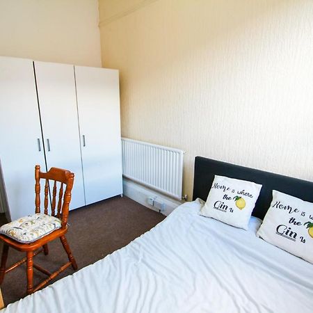 Central Bolton Accommodation ภายนอก รูปภาพ