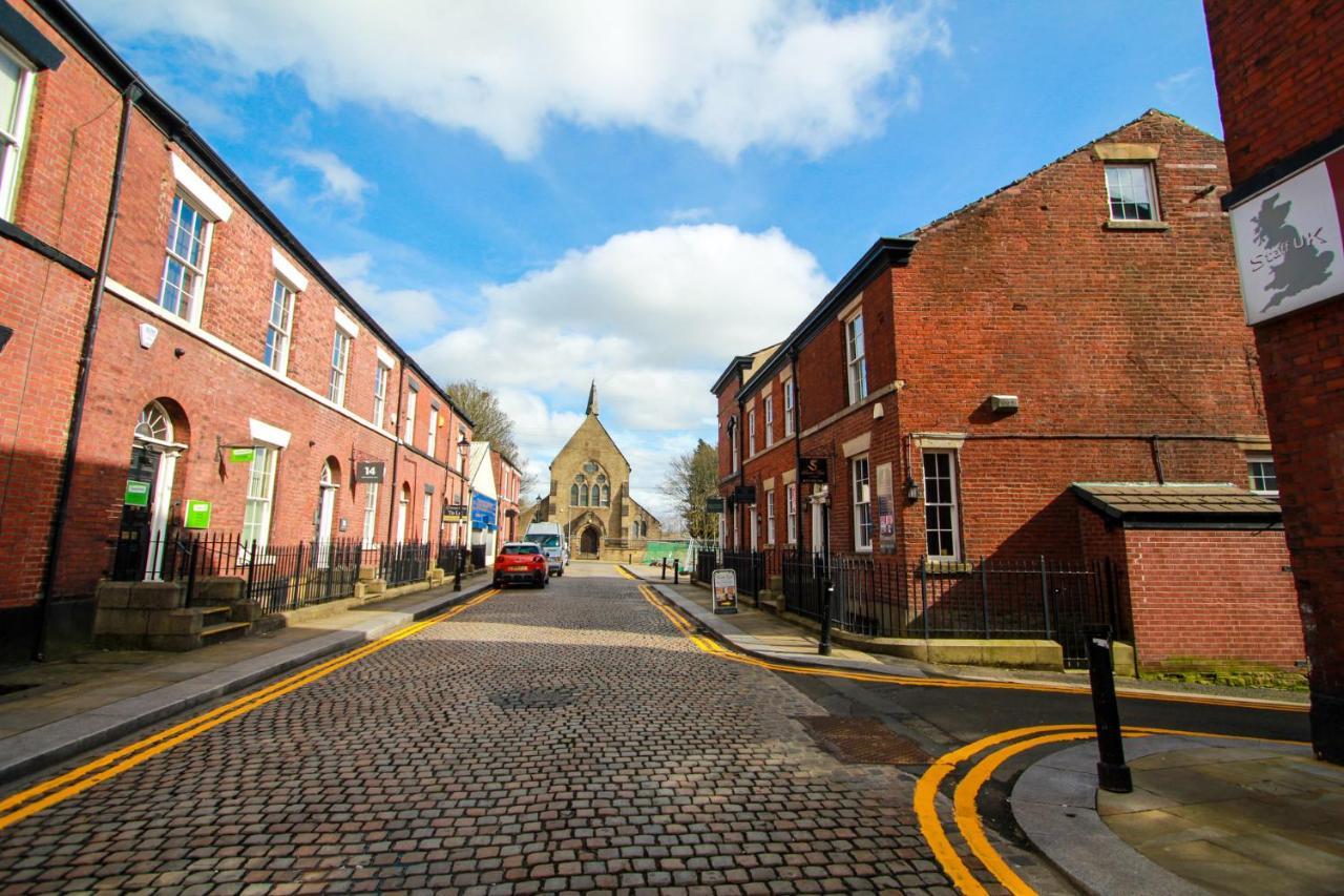 Central Bolton Accommodation ภายนอก รูปภาพ